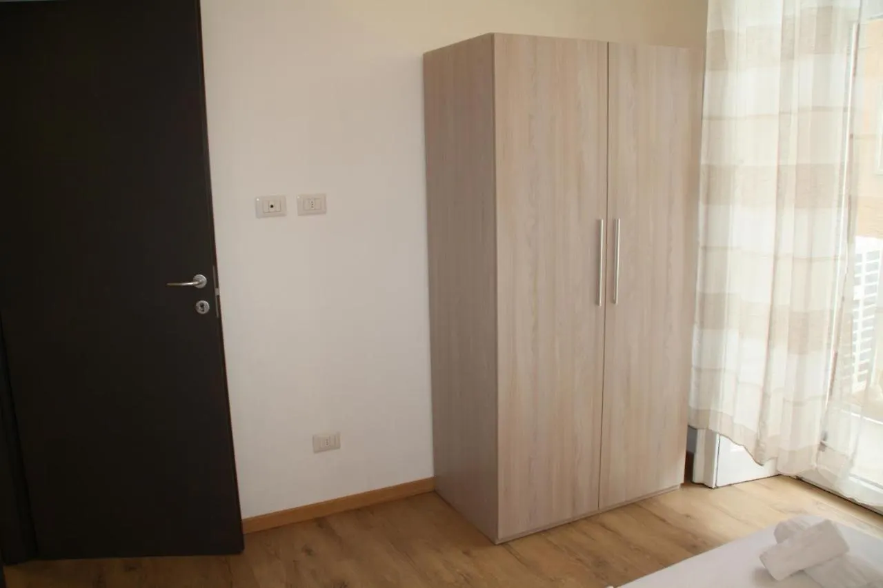 Le Colonne Milano Bed & Breakfast Italy